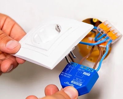 Shelly 1 PLUS Assistenza Dedicata da Macservice, whatsapp e telefono Garanzia - Relè Wireless Bluetooth più piccolo al mondo, WiFi automazione domestica Smart WiFi Relè Switch, WiFi Alexa, Google Home
