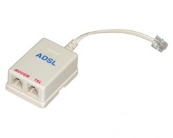 Filtro/sdoppiatore ADSL con 2 prese RJ11 + 1 spina RJ11