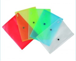 Buste con bottone formato A5 16micron colori assortiti - 6pz